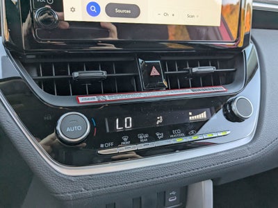 2025 Toyota Corolla Cross LE