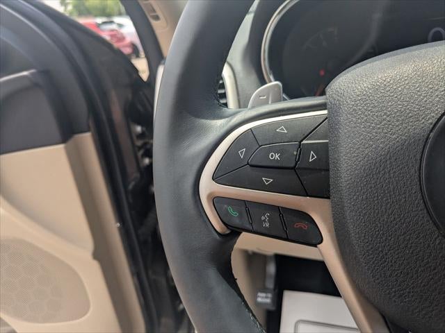 2017 Jeep Grand Cherokee Laredo 4x2