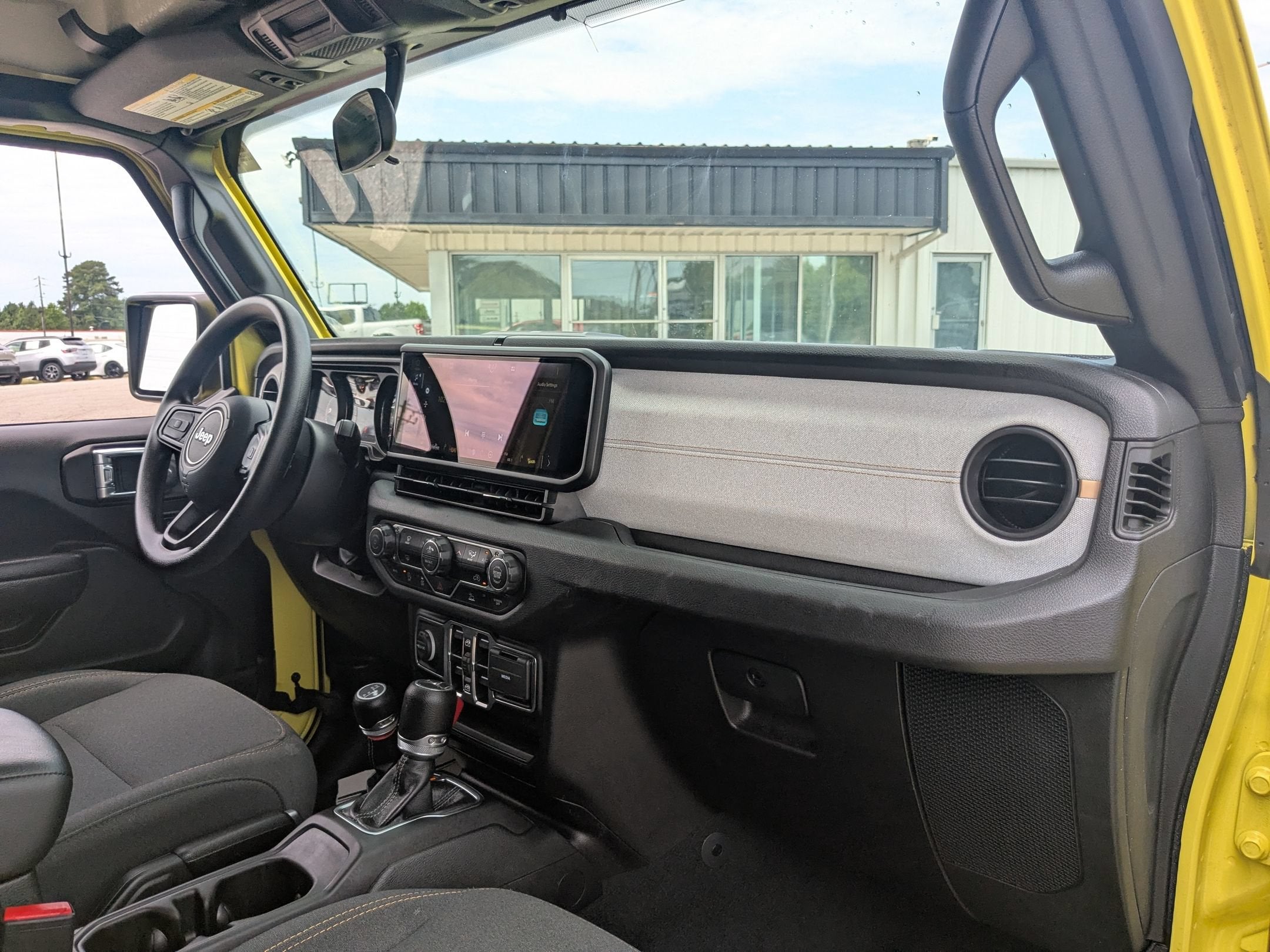 2024 Jeep Gladiator Nighthawk