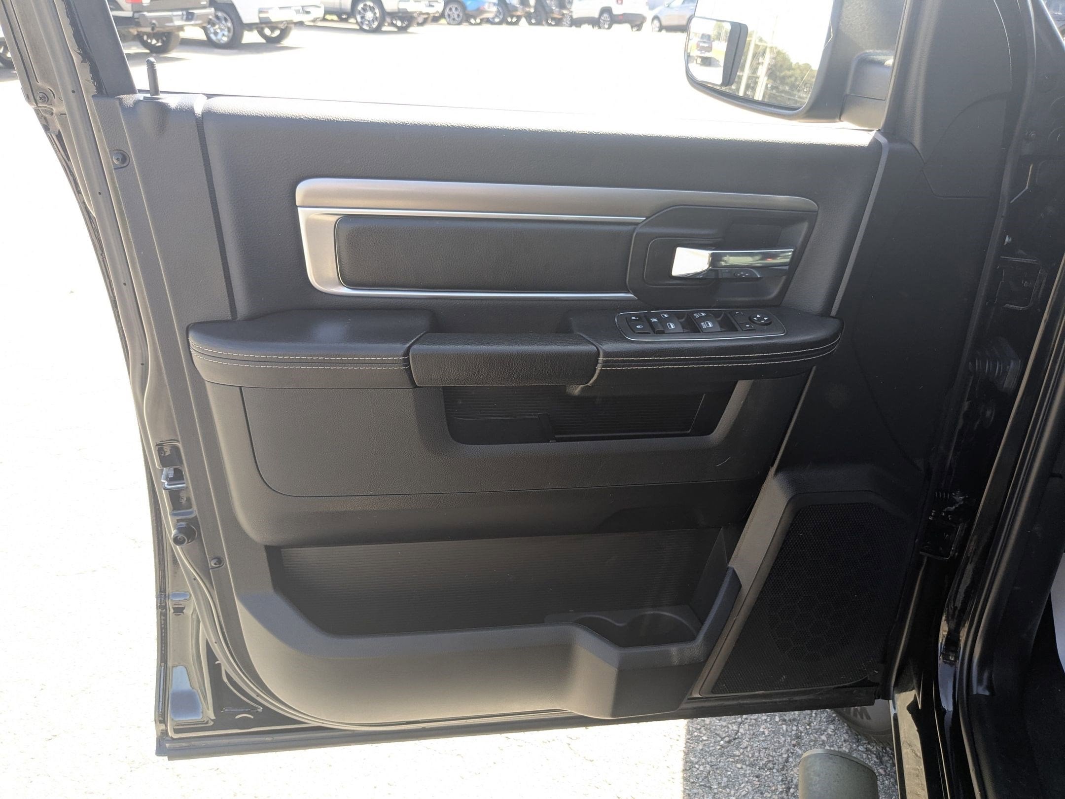 2023 RAM 1500 Classic Warlock Quad Cab 4x4 6'4' Box