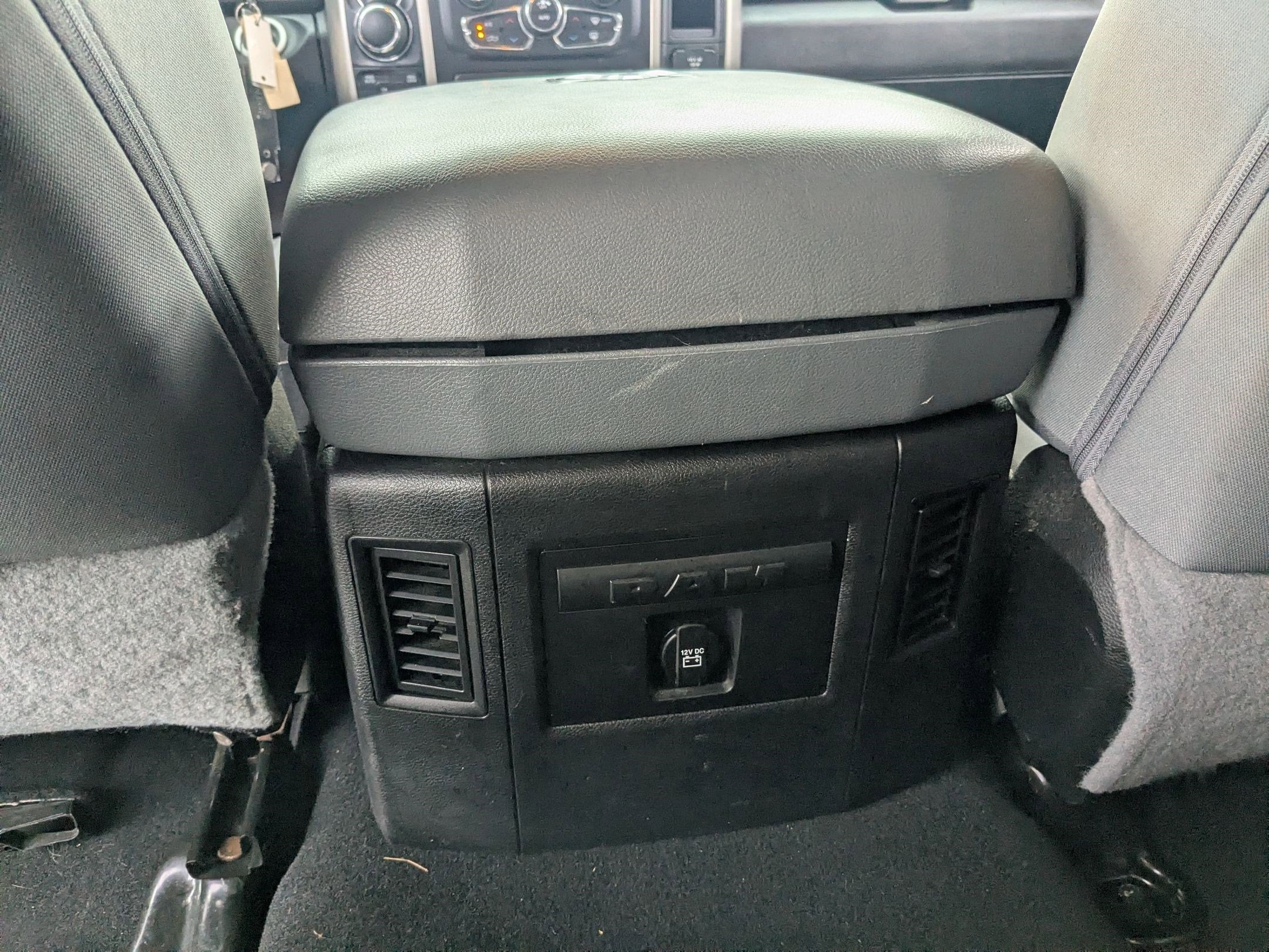 2018 RAM 1500 Big Horn Crew Cab 4x4 5'7' Box