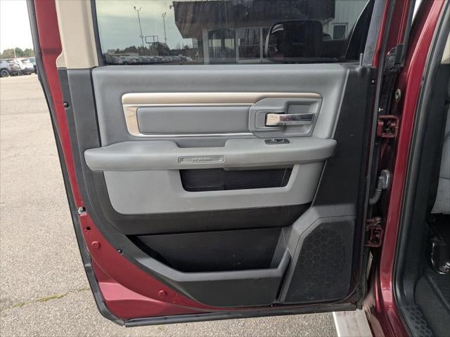 2018 RAM 1500 Big Horn Crew Cab 4x4 5'7' Box