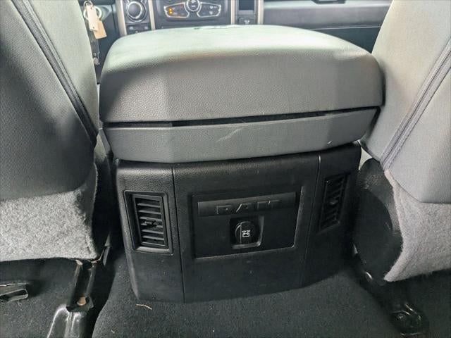 2018 RAM 1500 Big Horn Crew Cab 4x4 5'7' Box