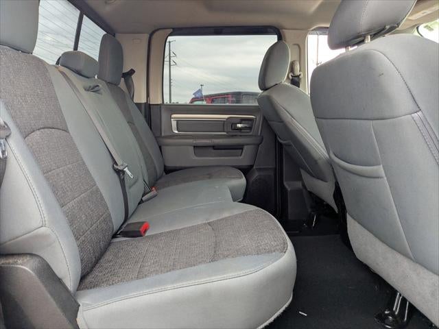 2018 RAM 1500 Big Horn Crew Cab 4x4 5'7' Box