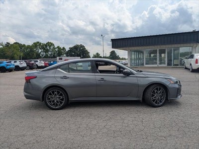 2023 Nissan Altima SR VC-Turbo FWD