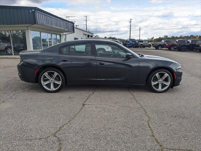 2017 Dodge Charger SXT RWD