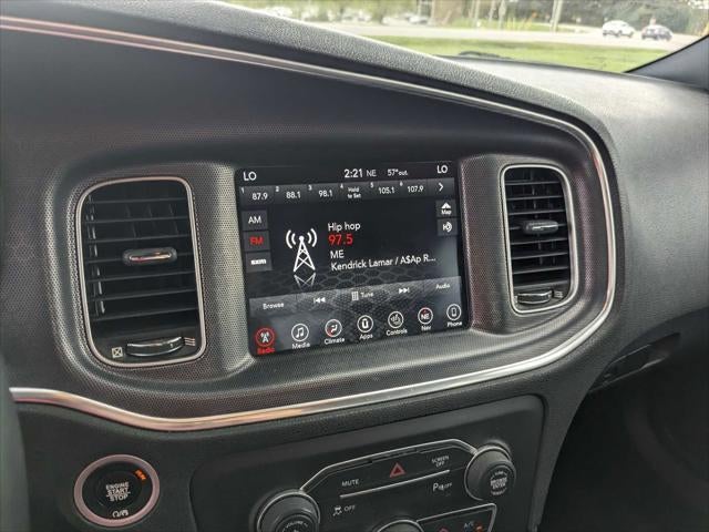 2017 Dodge Charger SXT RWD