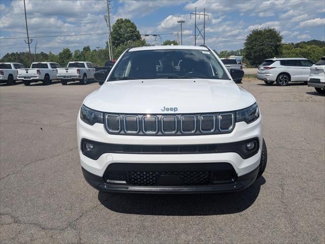 2022 Jeep Compass Latitude FWD