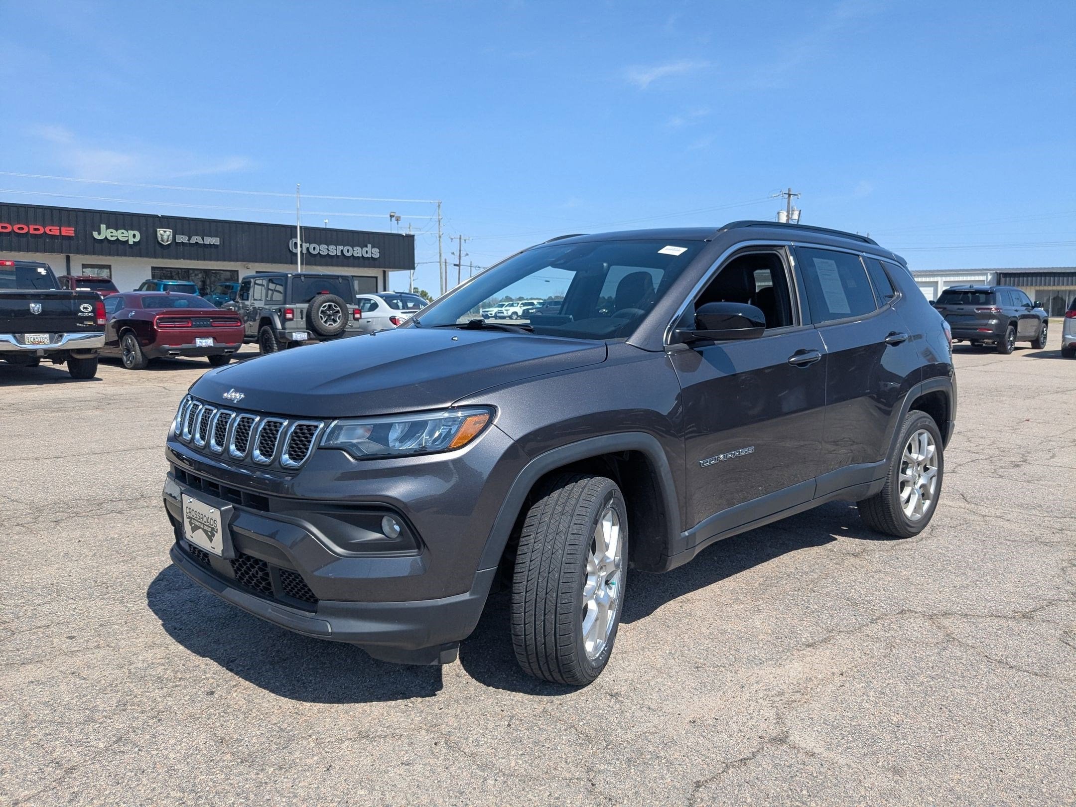 2023 Jeep Compass Latitude Lux FWD