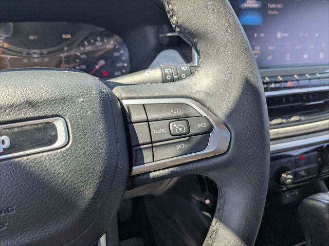 2023 Jeep Compass Latitude Lux FWD