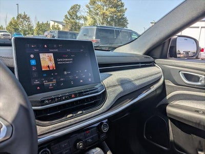 2023 Jeep Compass Latitude Lux FWD