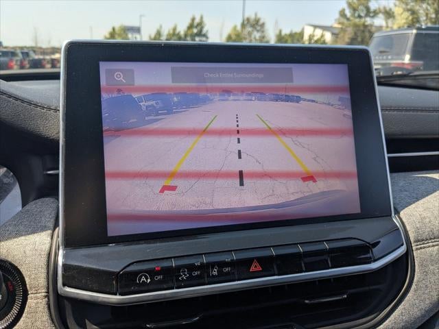 2023 Jeep Compass Latitude Lux FWD