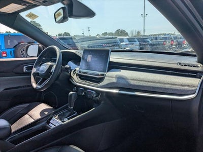 2023 Jeep Compass Latitude Lux FWD