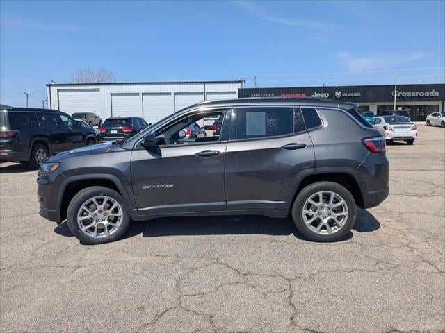 2023 Jeep Compass Latitude Lux FWD