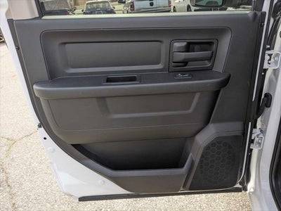 2020 RAM 1500 Classic Tradesman Crew Cab 4x2 5'7' Box