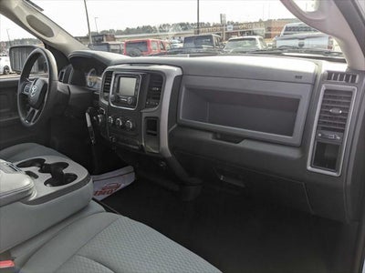2020 RAM 1500 Classic Tradesman Crew Cab 4x2 5'7' Box
