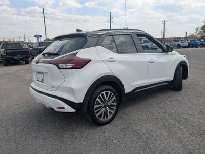 2023 Nissan Kicks SR Xtronic CVT