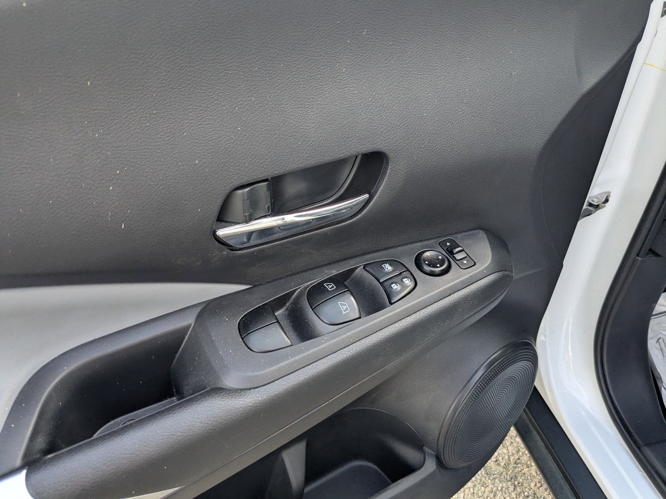 2023 Nissan Kicks SR Xtronic CVT