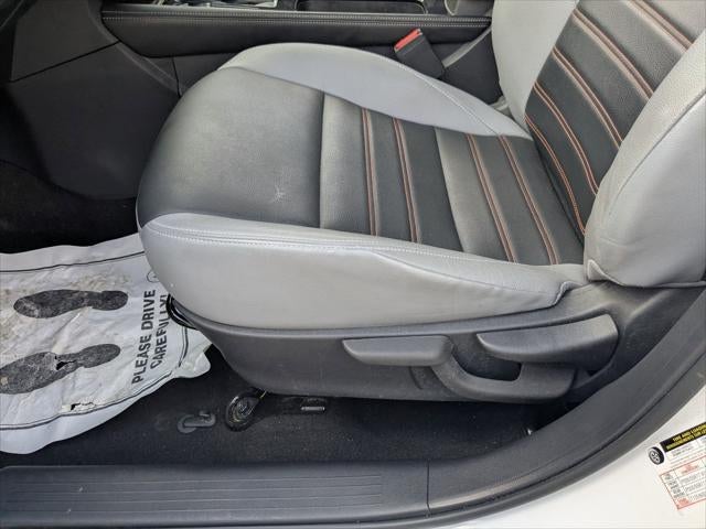 2023 Nissan Kicks SR Xtronic CVT