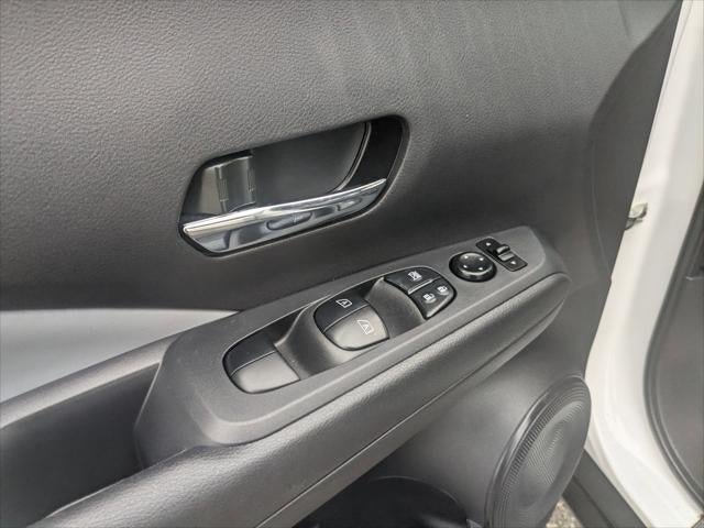 2024 Nissan Kicks SR Xtronic CVT
