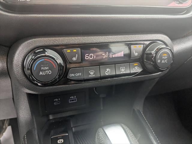 2024 Nissan Kicks SR Xtronic CVT