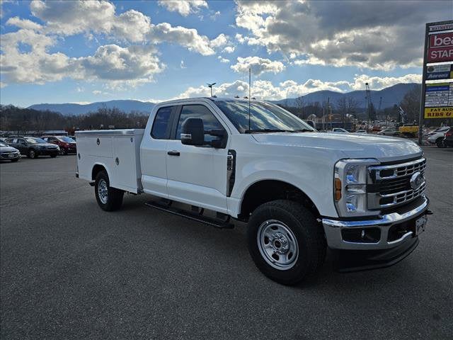 2026 Ford Super Duty F-350 SRW XL