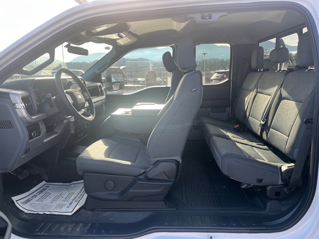 2026 Ford Super Duty F-350 SRW XL