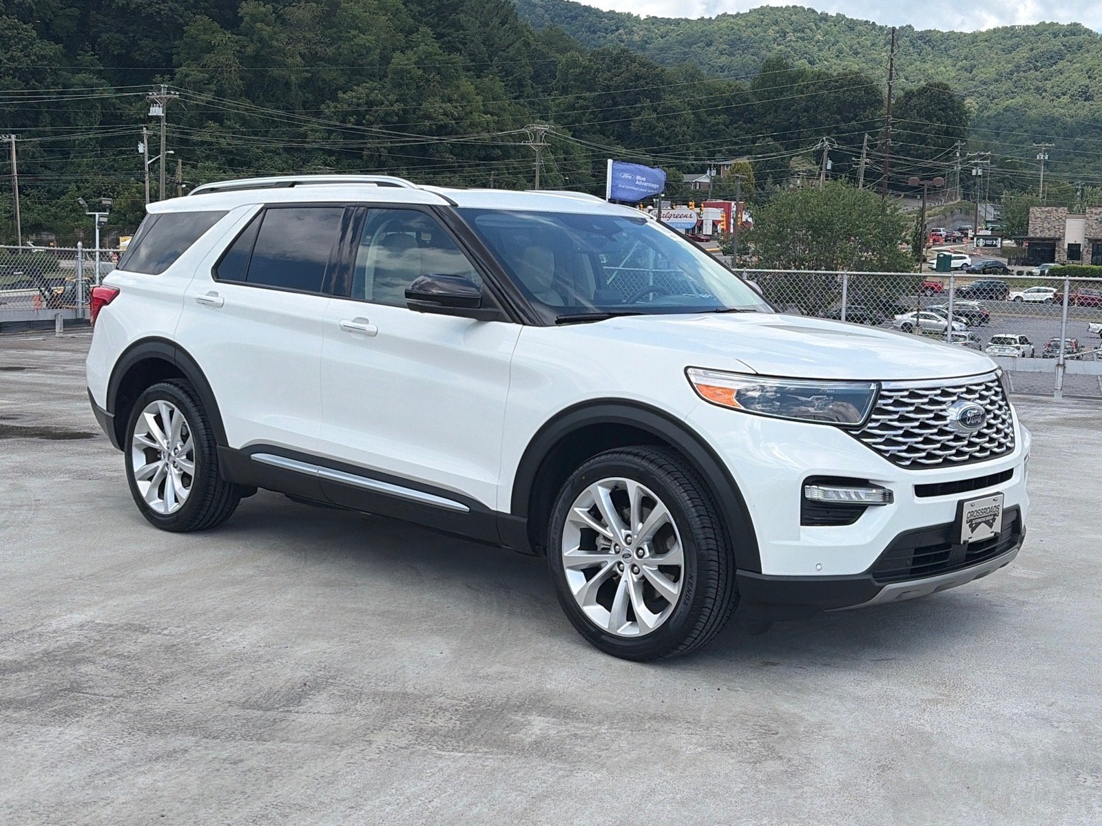 2023 Ford Explorer Platinum