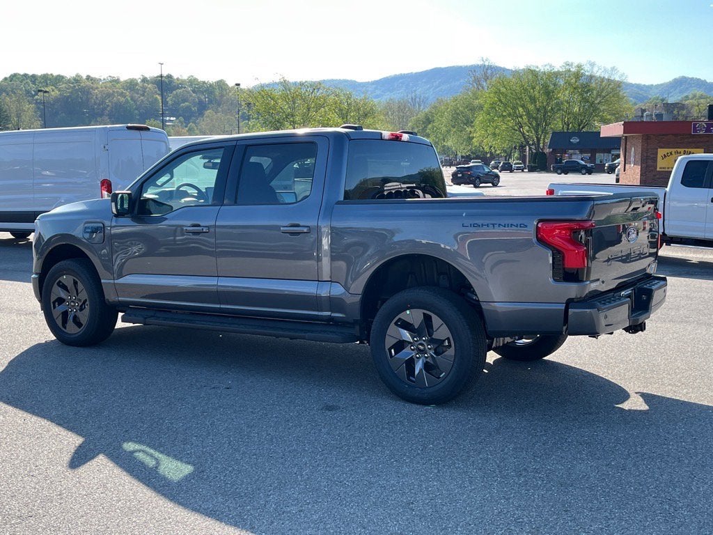 2025 Ford F-150 Lightning Flash