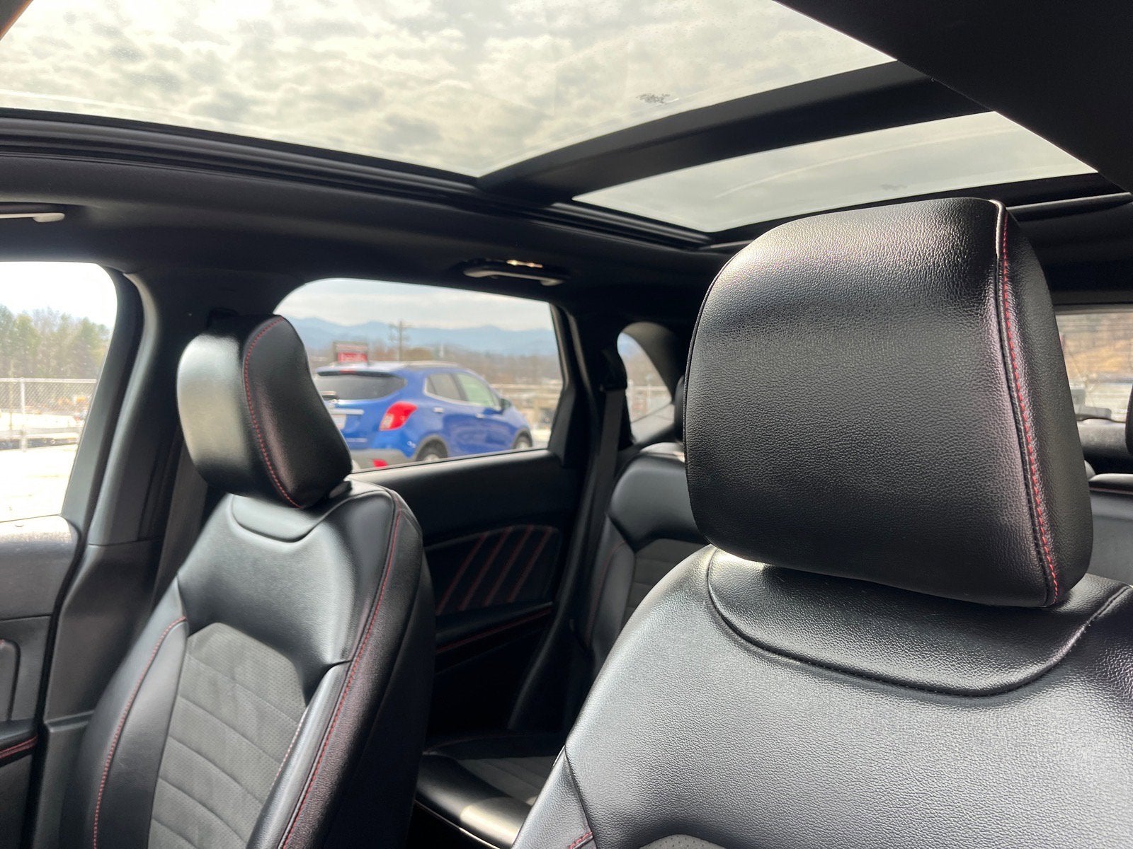 2024 Ford Edge ST-Line