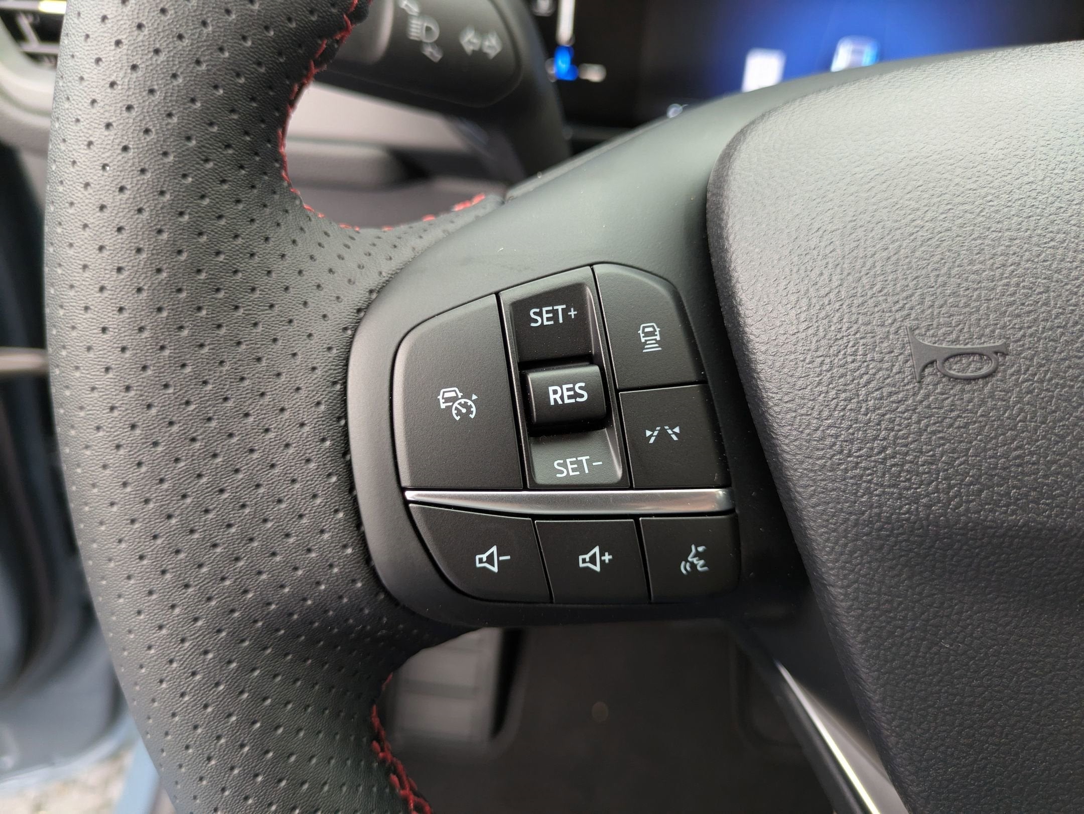 2025 Ford Escape ST-Line - Crossroads Courtesy Demo