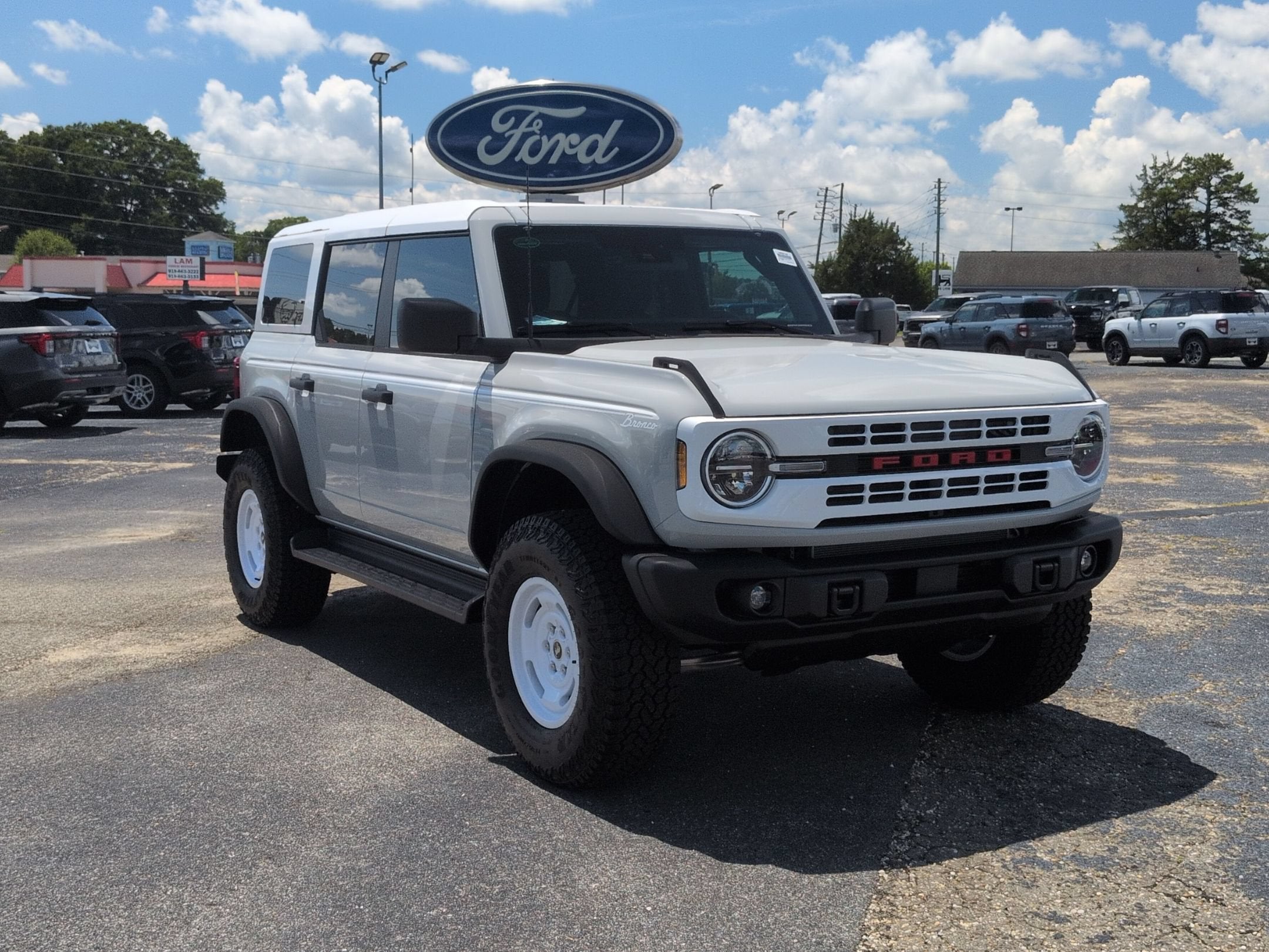 2026 Ford Bronco Heritage Edition