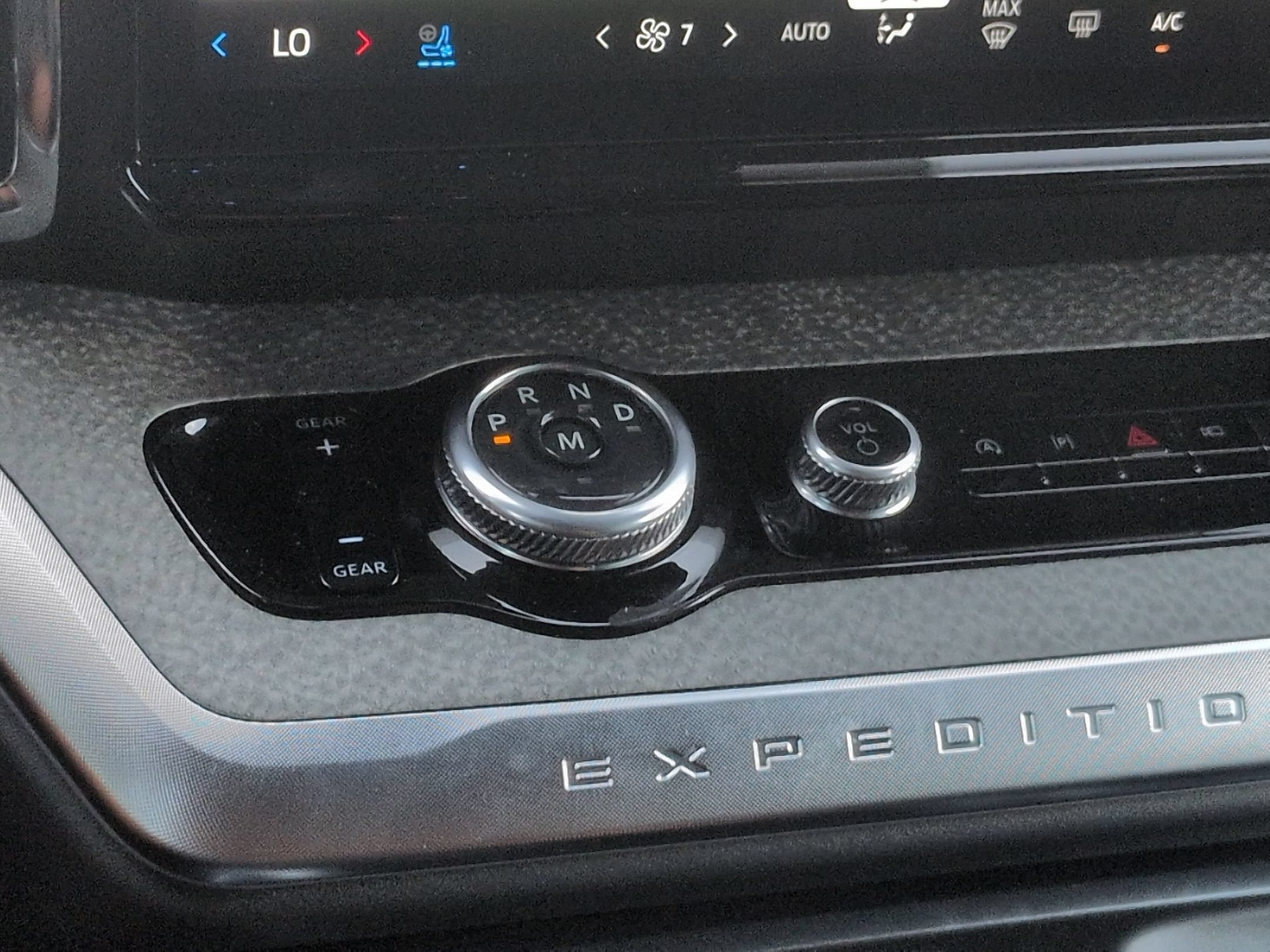2025 Ford Expedition Tremor