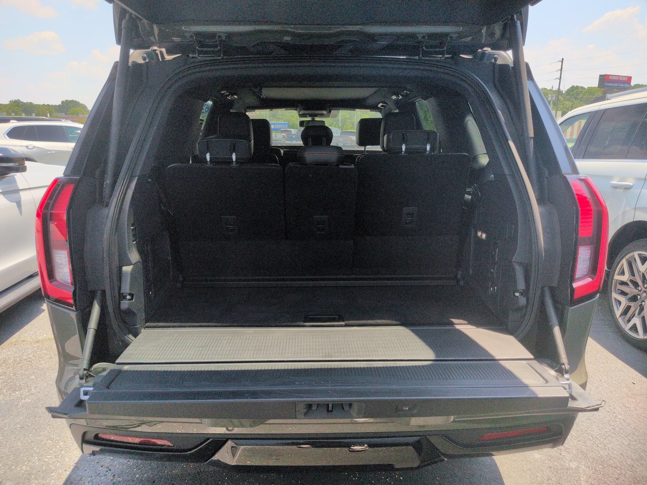 2025 Ford Expedition Tremor