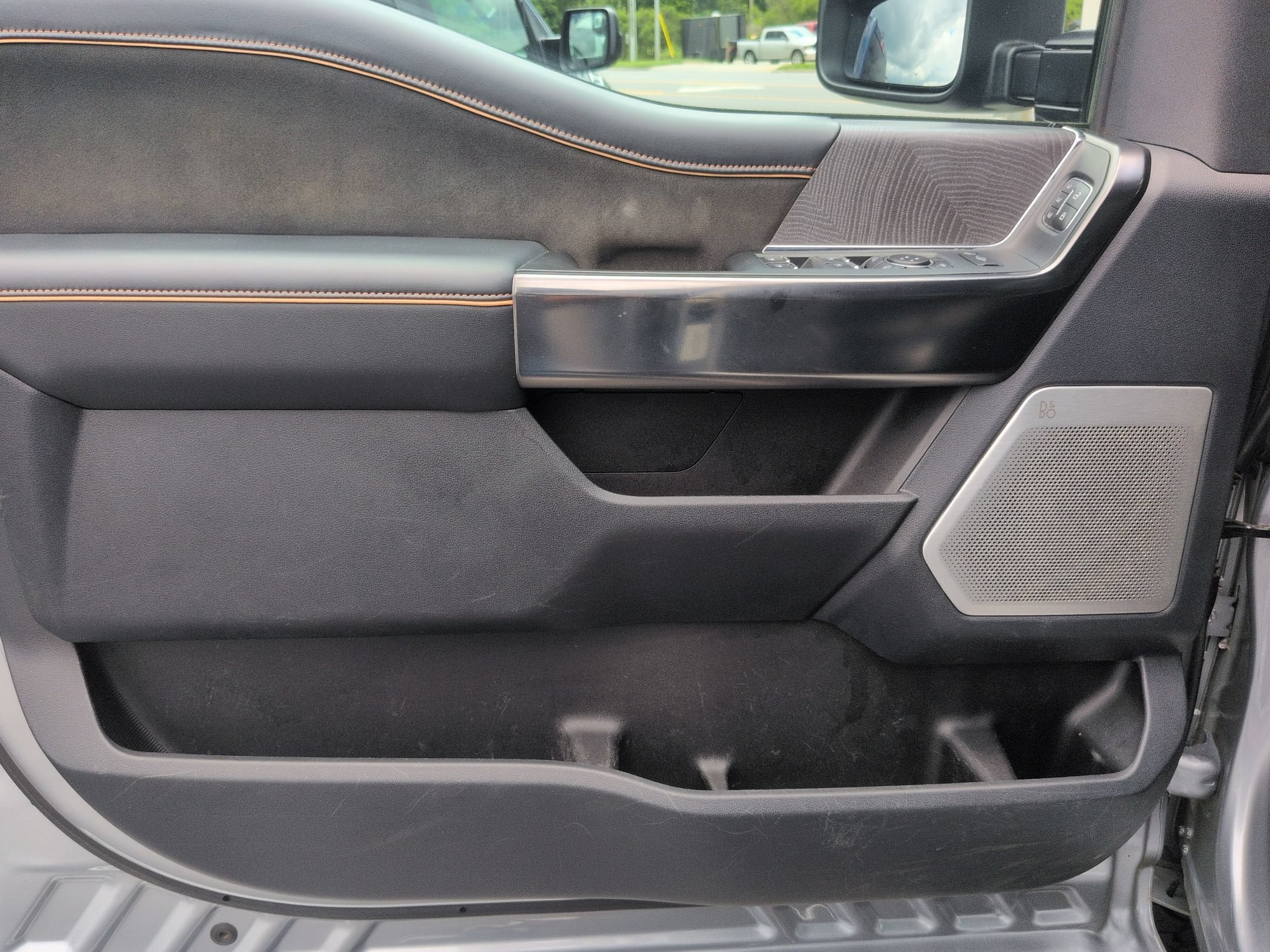 2023 Ford Super Duty F-250 SRW Platinum