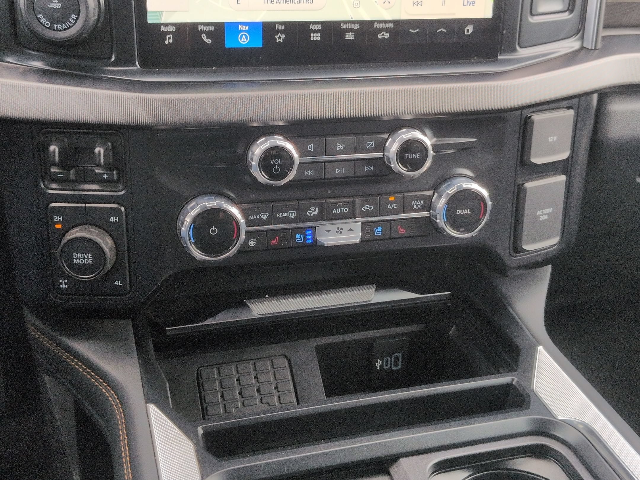 2023 Ford Super Duty F-250 SRW Platinum