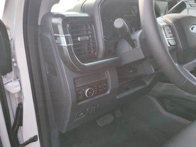 2026 Ford Super Duty F-350 DRW LARIAT