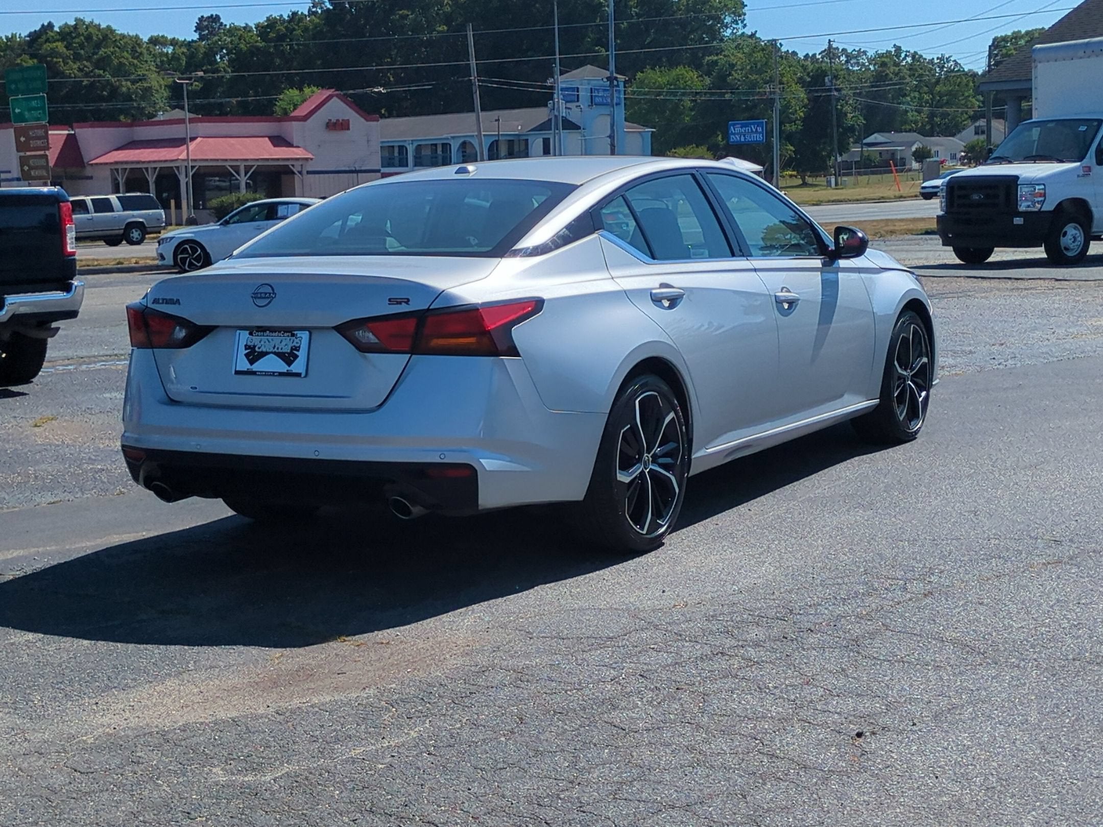 2024 Nissan Altima 2.5 SR