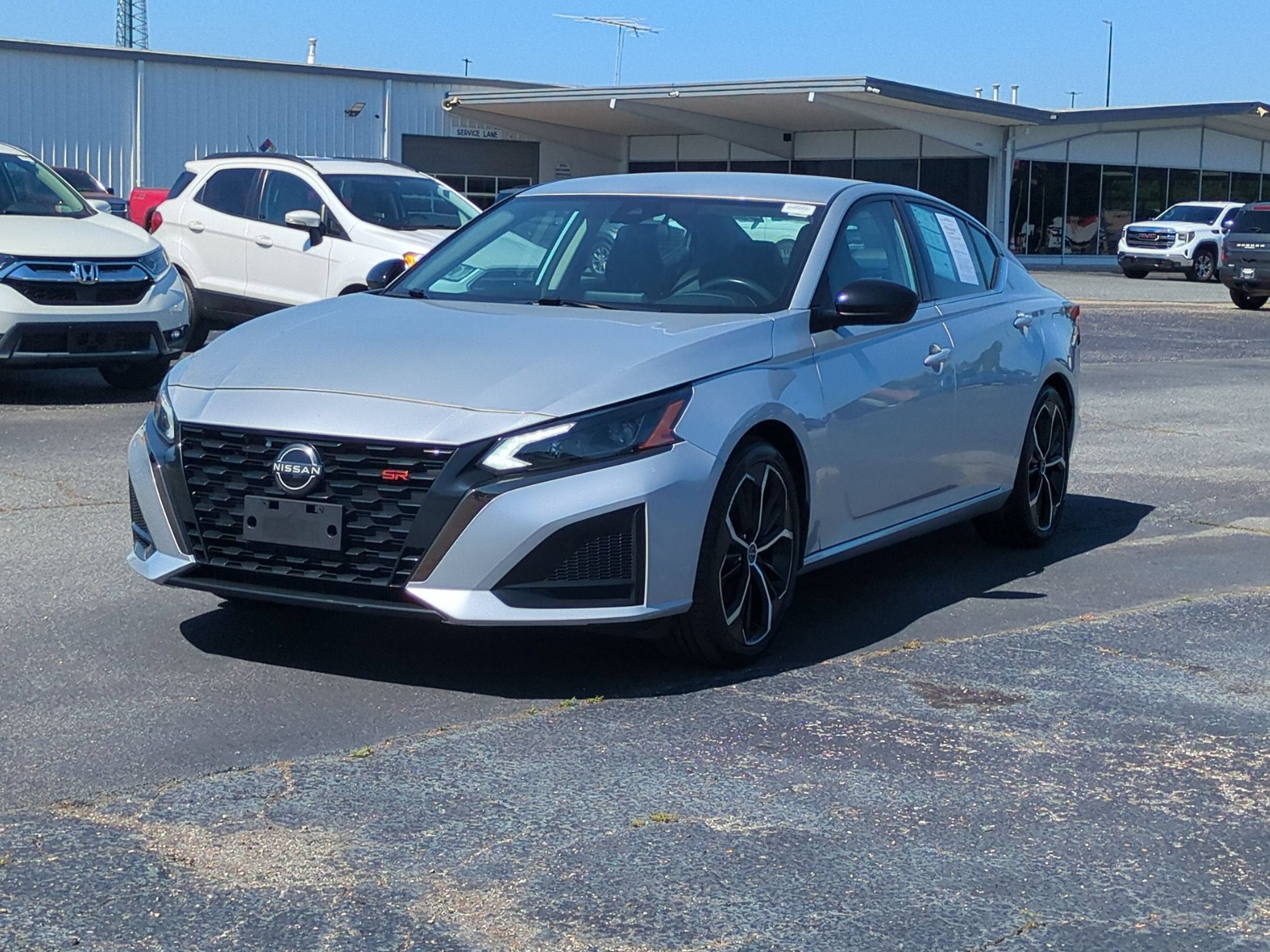 2024 Nissan Altima 2.5 SR