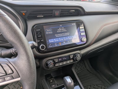 2023 Nissan Kicks SR
