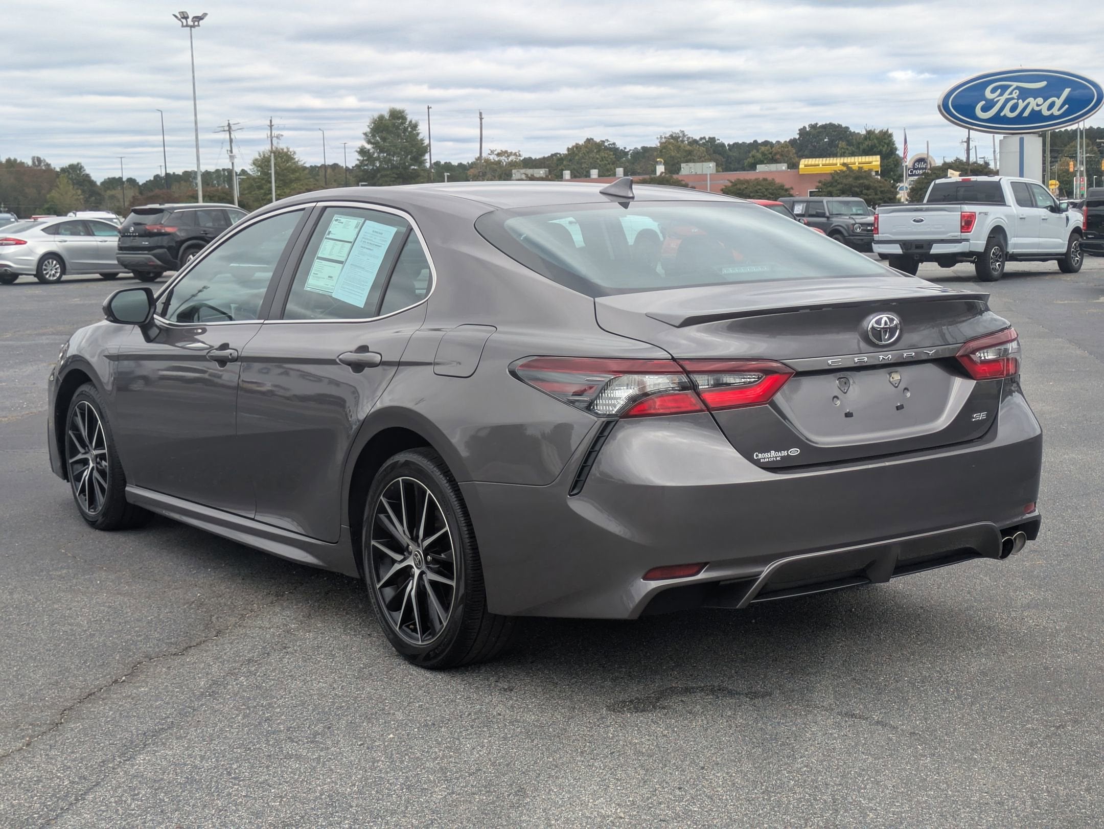 2024 Toyota Camry SE