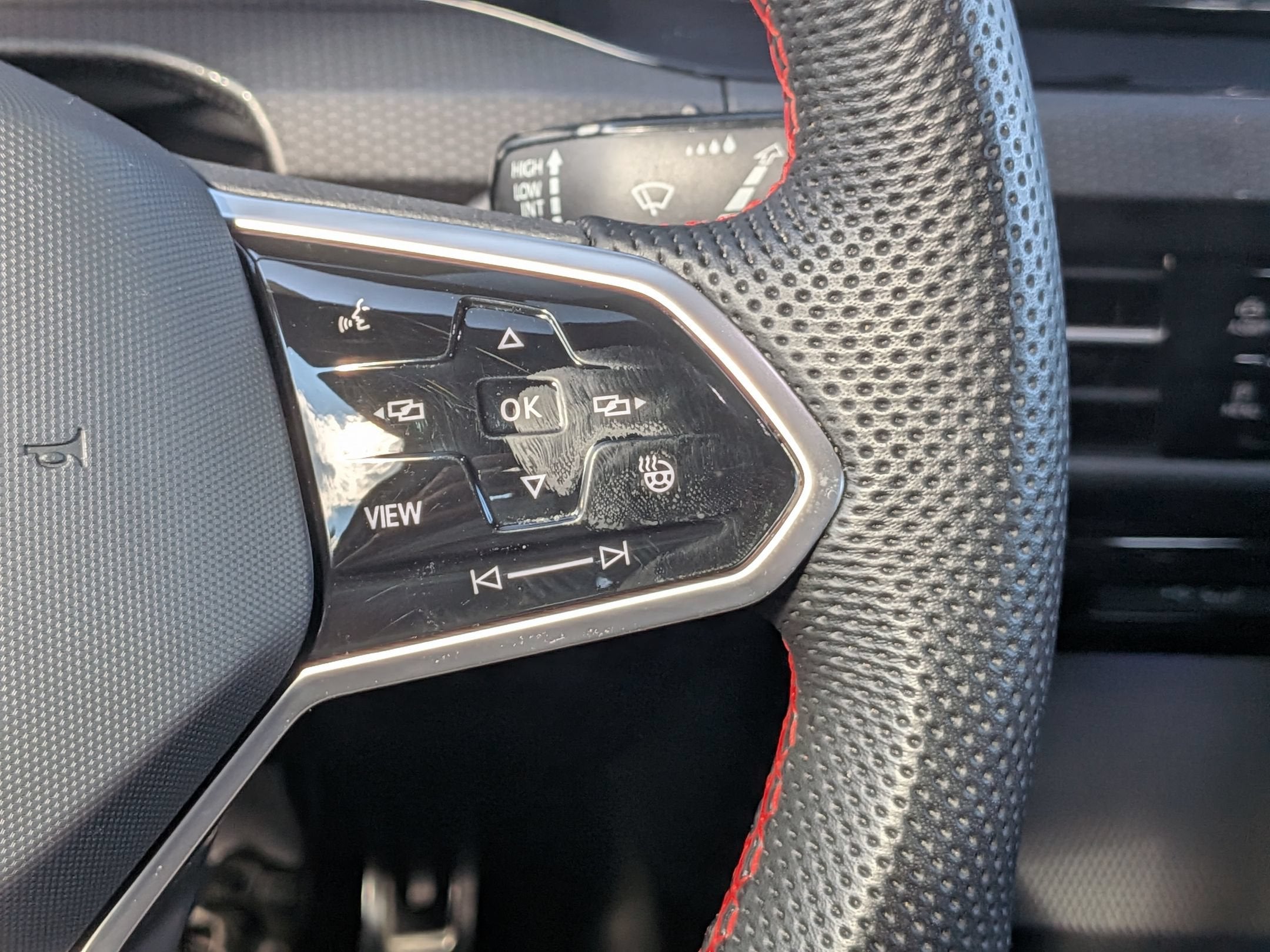 2024 Volkswagen Golf GTI 380 S