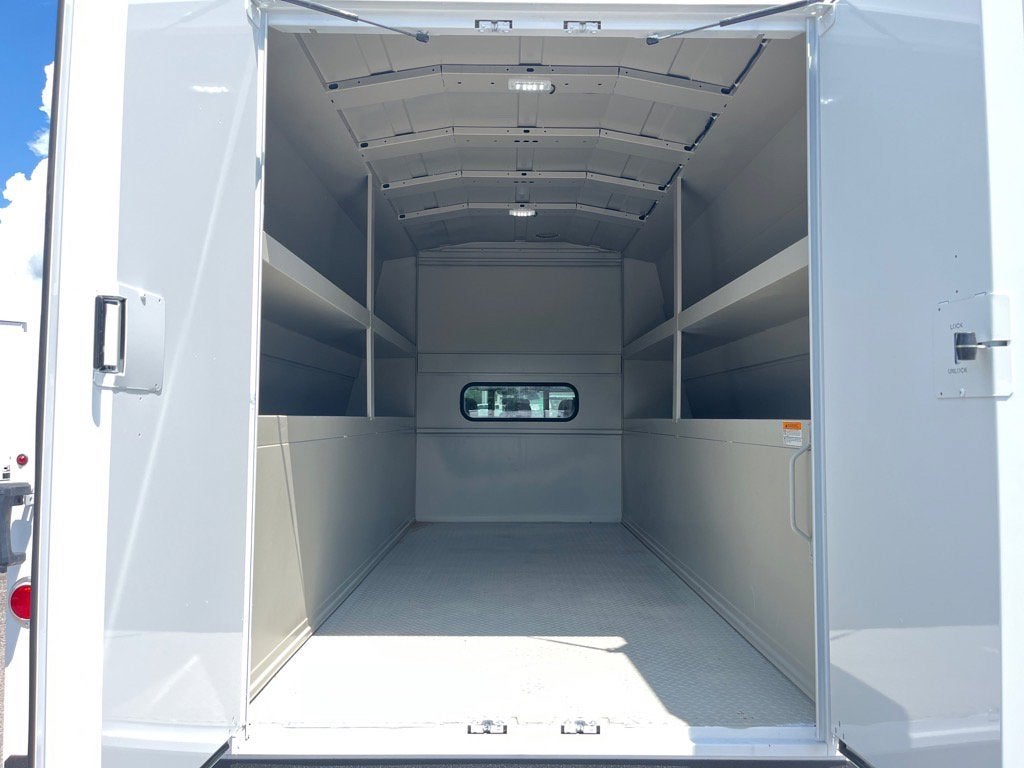 2025 Ford Super Duty F-550 DRW XL DRW