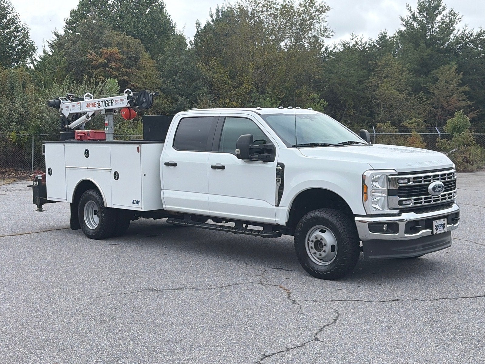 2024 Ford Super Duty F-350 DRW XL