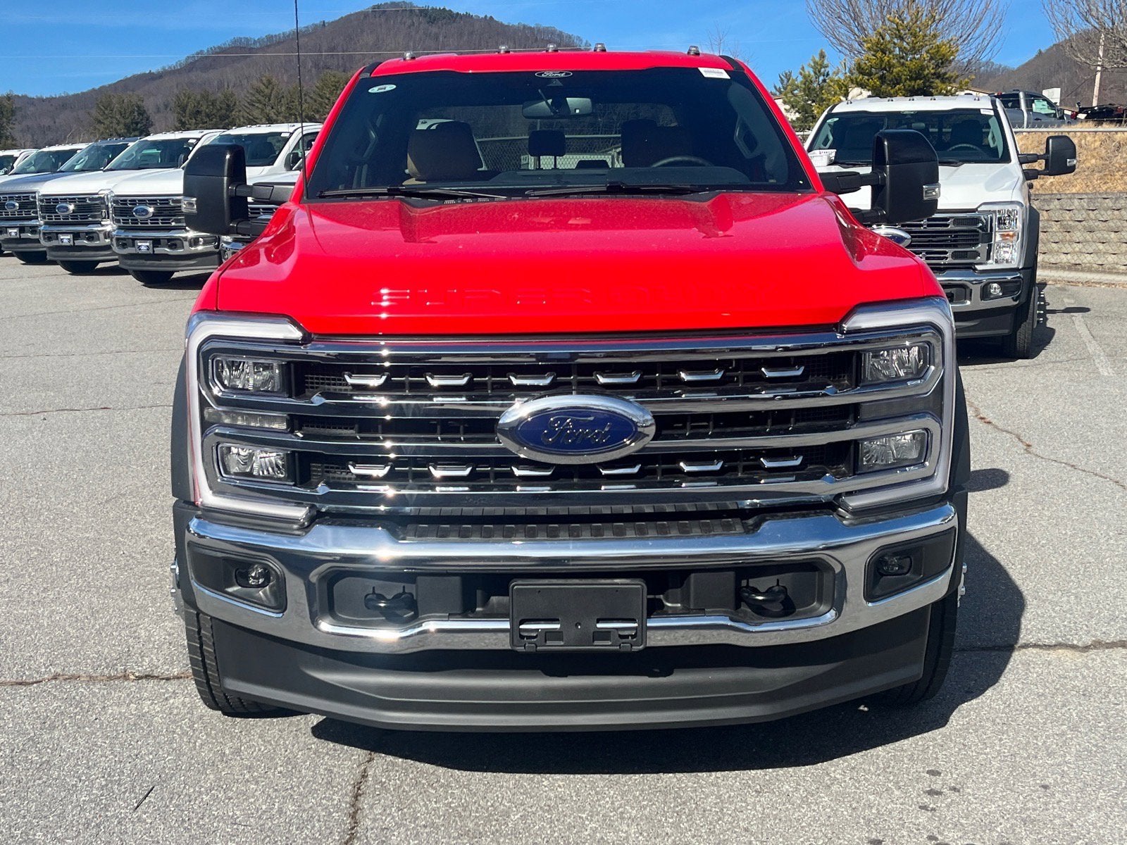 2026 Ford Super Duty F-550 DRW Lariat DRW