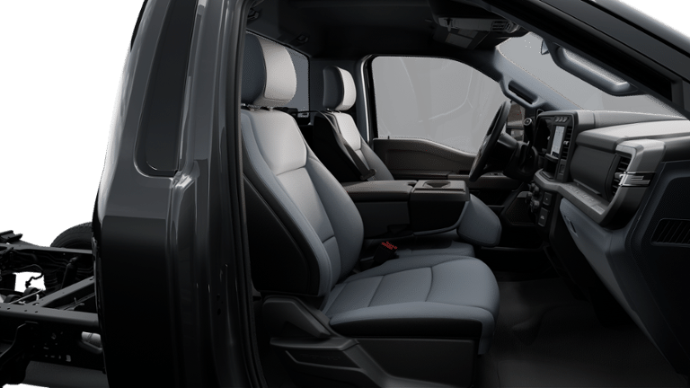 2025 Ford Super Duty F-550 DRW XLT DRW