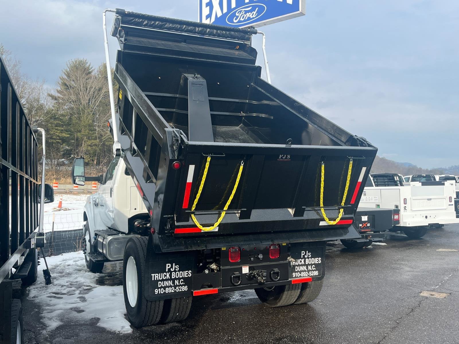 2026 Ford F-750SD Base
