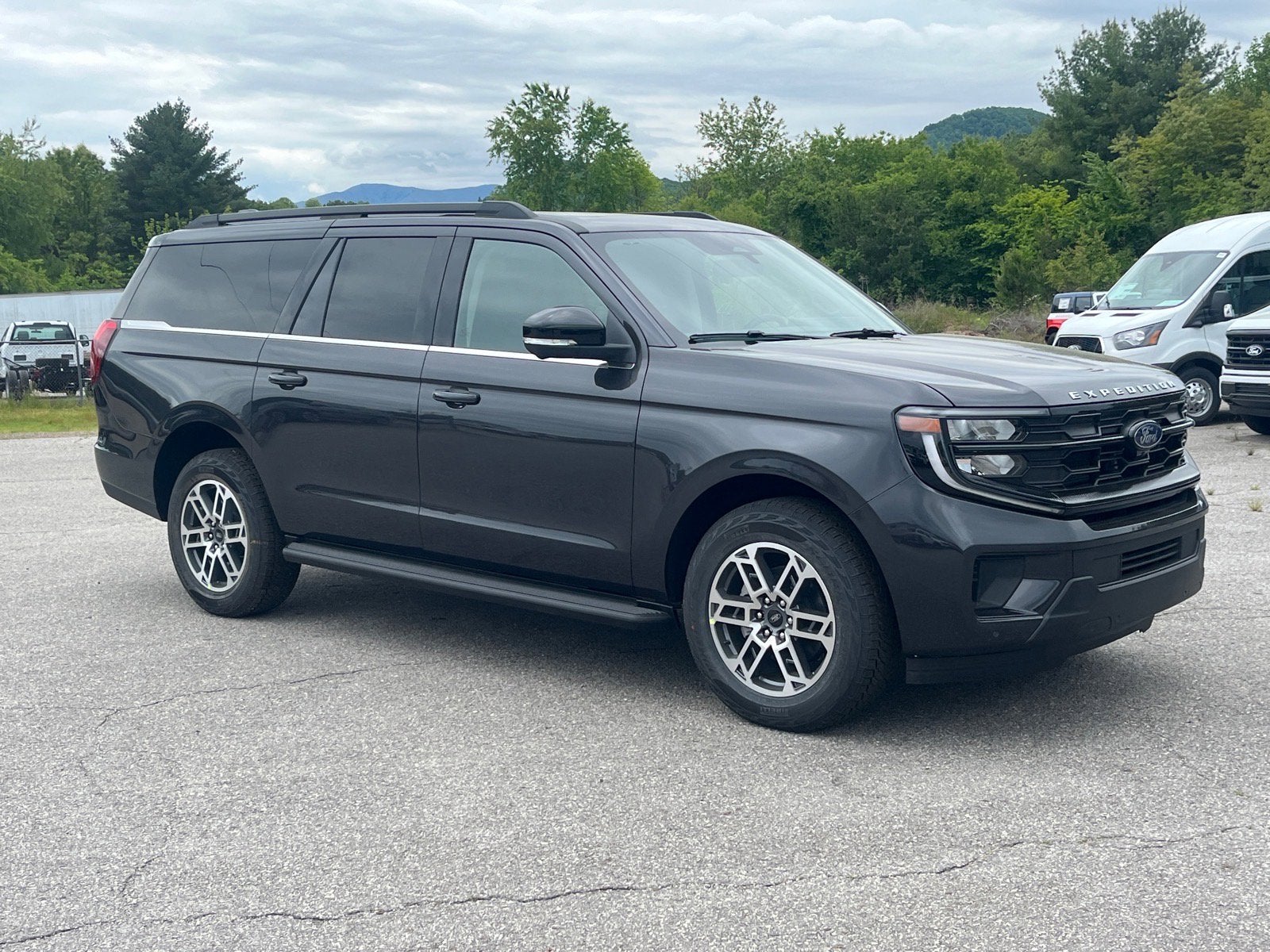2026 Ford Expedition Max Active