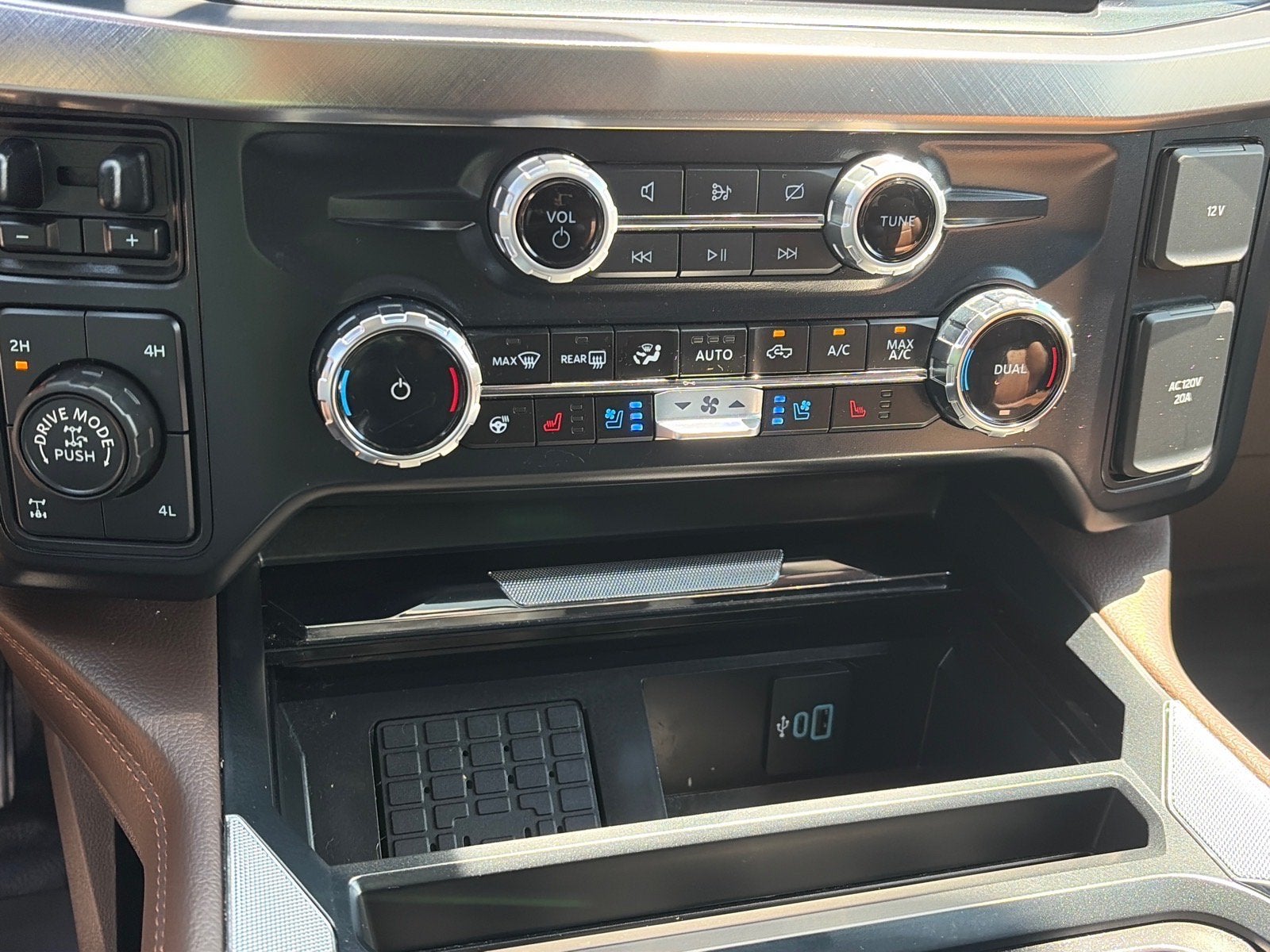 2024 Ford Super Duty F-350 SRW King Ranch