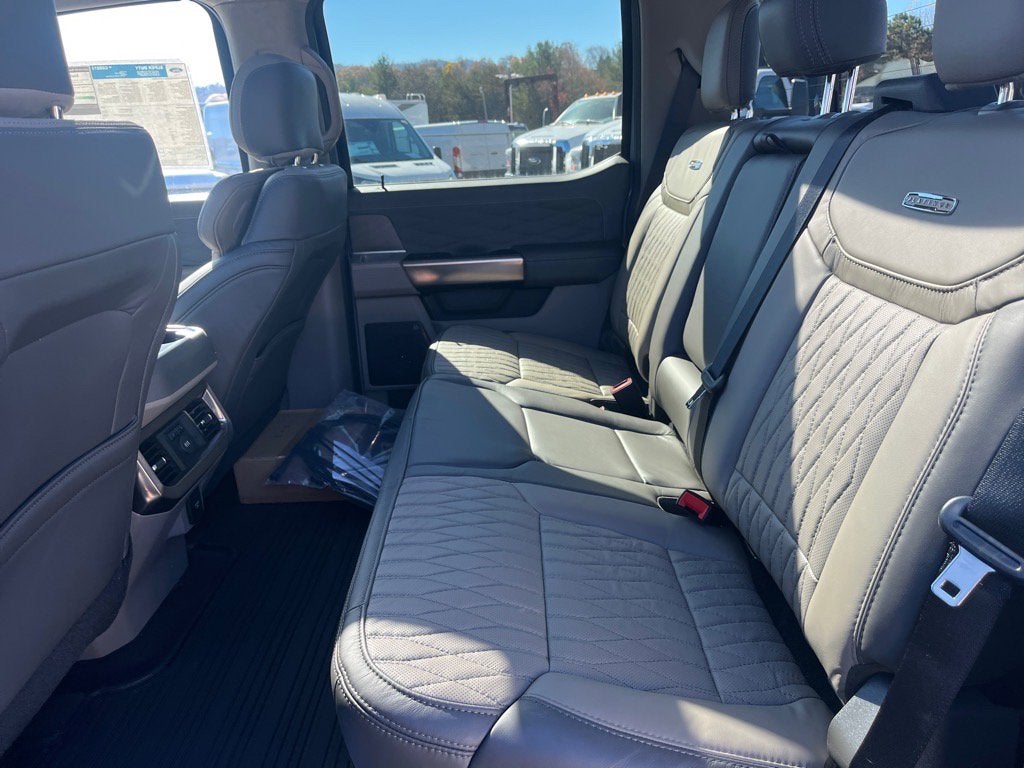 2026 Ford Super Duty F-350 SRW Platinum